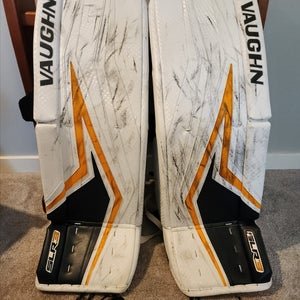 33" Vaughn Ventus SLR3 Pro Goalie Leg Pads (Used)