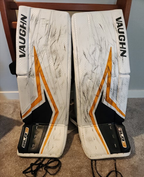 33" Vaughn Ventus SLR3 Pro Goalie Leg Pads (Used)