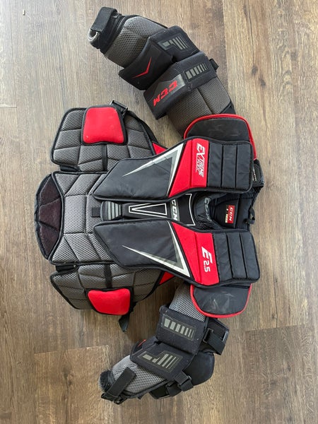 Large/Extra Large CCM Extreme Flex Shield E2.5 Goalie Chest Protector (Used)