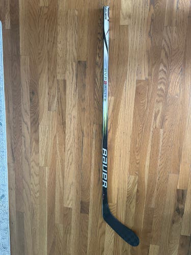Senior Bauer Vapor Hyperlite 2 Left Hand Hockey Stick P28 Cut down (Used)