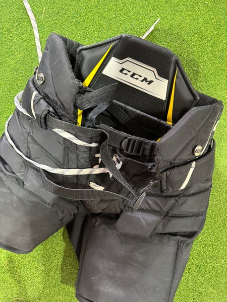 Medium CCM Axis 1.5 Goalie Pants (Used)