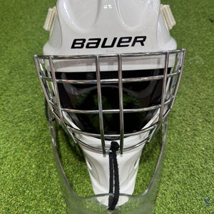 Junior Medium Bauer 930 Goalie Mask (Used)