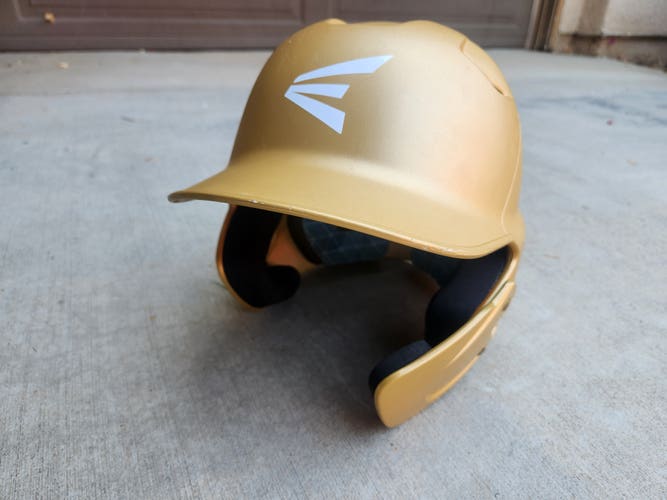 7 1/8 Easton Z5 2.0 Batting Helmet (Used)