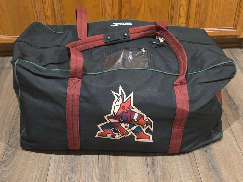 Arizona Coyotes Black Kachina Team Used Hockey Equipment Bag "Player"
