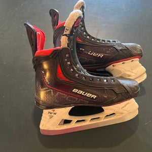 2021 Bauer Vapor 3X Pro Hockey Skates Regular Width Size 3.5 (Used)