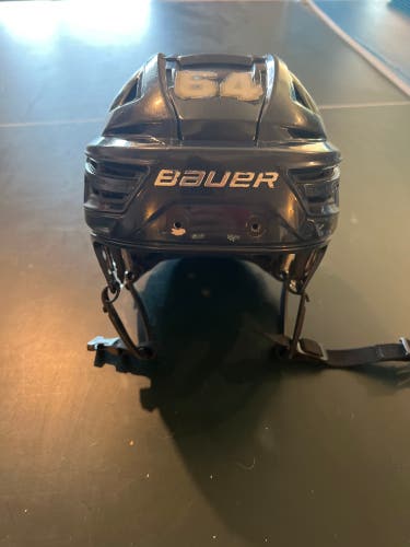 Small Bauer Re-Akt 150 Helmet (Used)