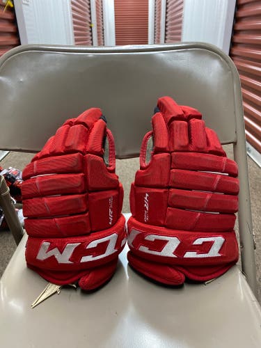 CCM Tacks 4r Lite Pro Gloves 15" (Used)