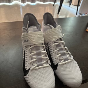 Men's Size M 11.5 (W 12.5) Nike Mid Top Molded Cleats (New)