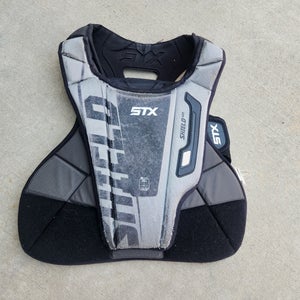 Medium Youth Goalie STX Shield 400 chest Protector (Used)