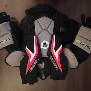 Large Vaughn SLR3 Goalie Chest Protector (Used)