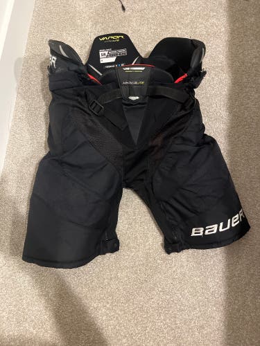 Men's Senior Medium Bauer Vapor Hyperlite Hockey Pants (Used)