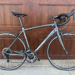 Unisex 2015 Raleigh Road Bike 54cm (Used)