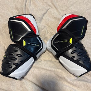 Senior Large Bauer Vapor Hyperlite Elbow Pads (Used)
