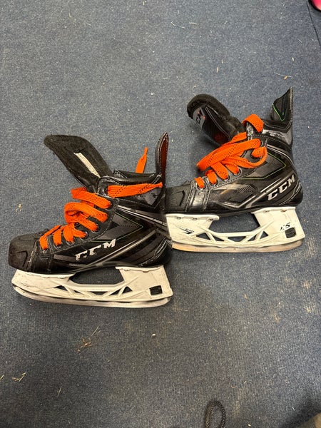 CCM RibCor Platinum Hockey Skates Regular Width Size 2.5 (Used)