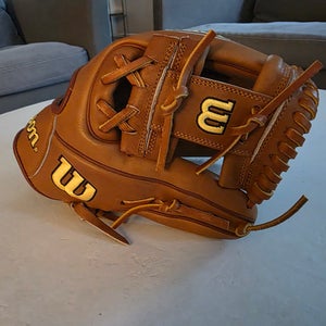 2024 Infield RH Wilson A2000 Baseball Glove 11.5" (New)
