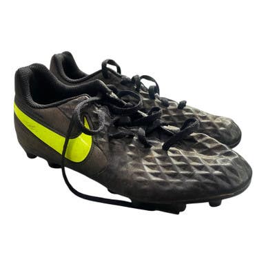 Used Nike Soccer Cleats Green Junior 06 11375-S000363043