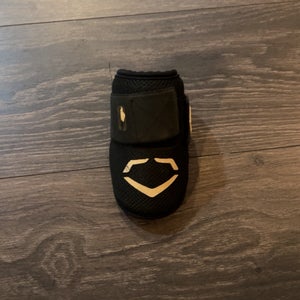 Black Junior EvoShield Elbow Protection (Used)