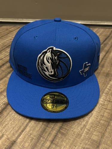 Dallas Mavericks NBA New Era 59Fifty Fitted Hat Size 7 1/2 New