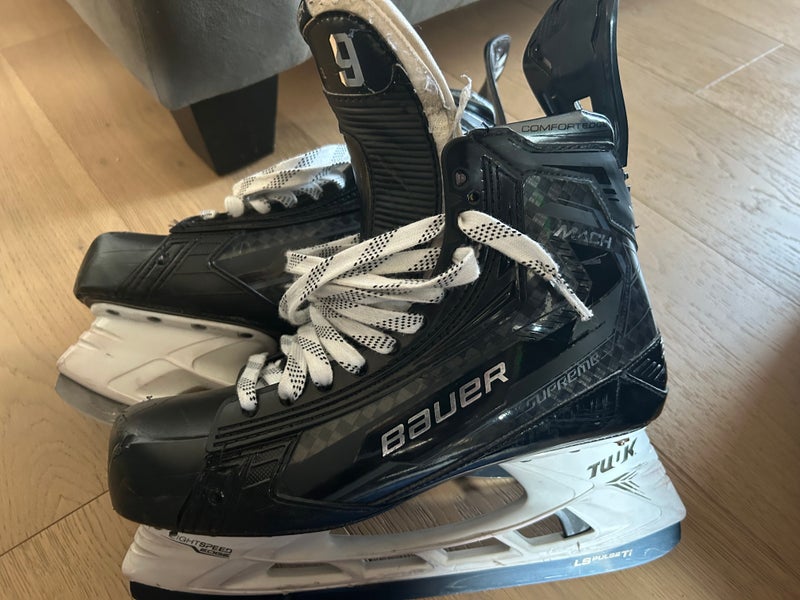 Jack Eichel Bauer Mach Supreme skates  R (10), L (9 3/4)