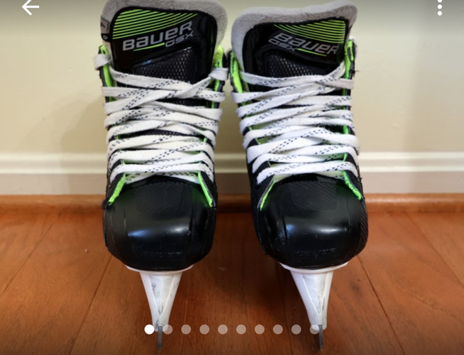 Bauer GSX Hockey Goalie Skates Regular Width Size 4 (Used)