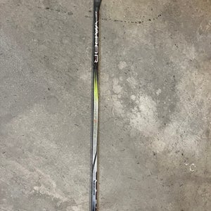 Intermediate Bauer Vapor Hyperlite 2 Left Hand Hockey Stick P28 (Used)