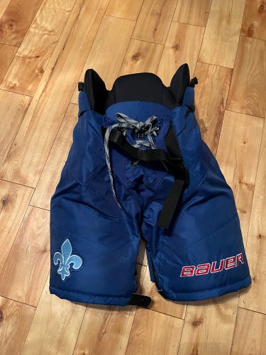 Junior Small Bauer Hockey Pants (Used)