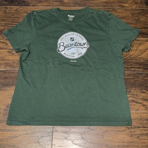 Boston "Beantown" 2010 NHL Winter Classic Logo Reebok Green Women's Shirt Sz XL