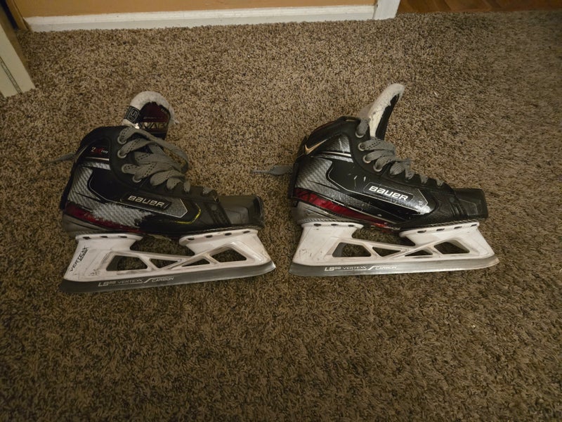 2022 Bauer Vapor 2X Pro Hockey Skates Regular Width Size 5.5 (Used)