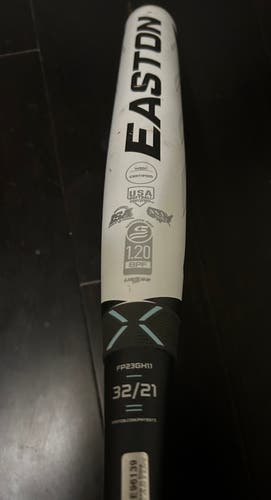 Used 2022 Easton Ghost Bat (-11) Composite 21 oz 32"