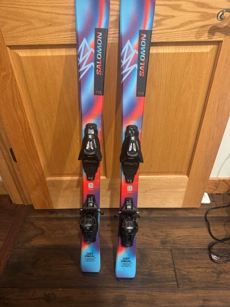 Kid's All Mountain 110 cm Salomon QST Skis With Bindings (Used)