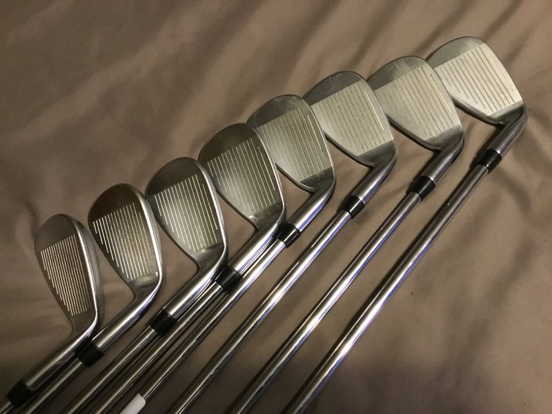 Men's Cobra King F7 One Length Left Hand Iron Set Regular Flex (8 Clubs) #4 - #9, PW, GW (Used)