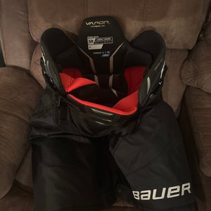 Men's Senior Large Bauer Vapor Hyperlite Hockey Pants (Used)