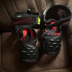 Senior Large Bauer Vapor Hyperlite Elbow Pads (Used)