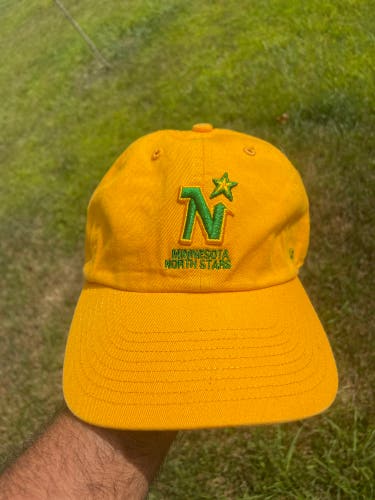 Minnesota Northstars 47 Brand buckle hat