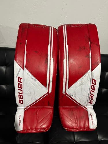 33" Bauer Supreme M5 Pro Goalie Leg Pads (Used)
