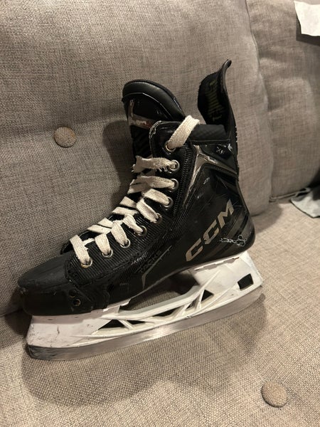 2024 CCM Tacks XF Pro Hockey Skates Wide Width Size 4.5 (Used)