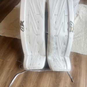 32+1 Brian's NetZero 3 Goalie Leg Pads 1 year old(Used)