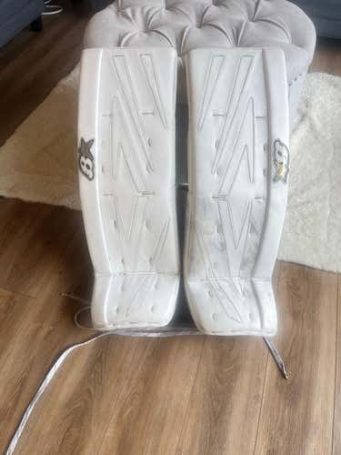 32+1 Brian's NetZero 3 Goalie Leg Pads 1 year old(Used)