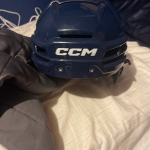 Medium CCM Tacks 720 Helmet (Used)