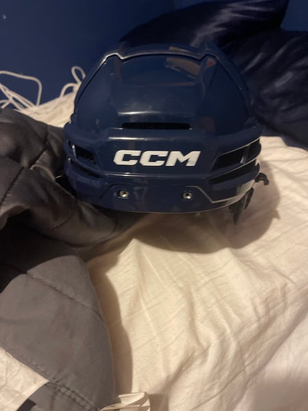 Medium CCM Tacks 720 Helmet (Used)