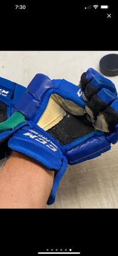 CCM HG42 Pro Stock Hockey Gloves 14" Blue BRONCOS
