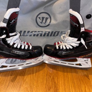 2019 Bauer Vapor X2.7 Hockey Skates Regular Width Size 6.5 (Used)