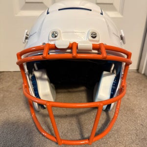 Medium Youth Schutt F7 LX1 Helmet (New)