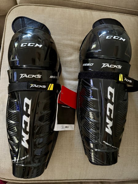 Junior CCM Tacks 9550 13" Shin Pads (New)