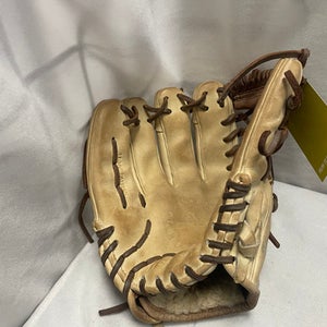 Used ABSOLUTELY RIDICULOUS BB/SB Glove LH Throw Brown 11 3/4" 11490-S000265522