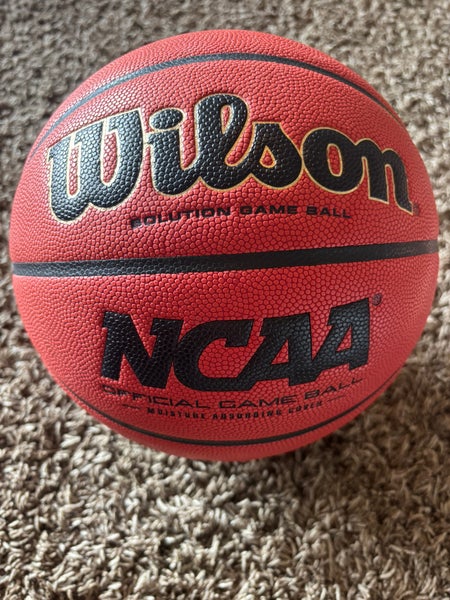Men's Wilson Basketball (New)