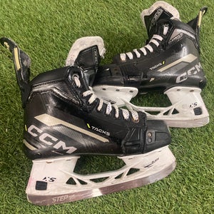 CCM Classic SE Hockey Skates | Size 4 (Wide)
