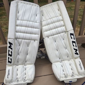 Used Size 26" + 1" CCM Extreme Flex 760 Goalie Leg Pads White/Grey/Black