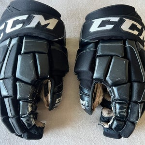 CCM U+ Crazy Light Gloves 15" Pro Stock (Used)