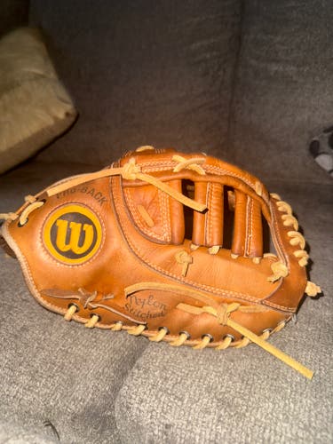 2000 First Base RH Wilson A2800 Baseball Glove 12.5" (Used)